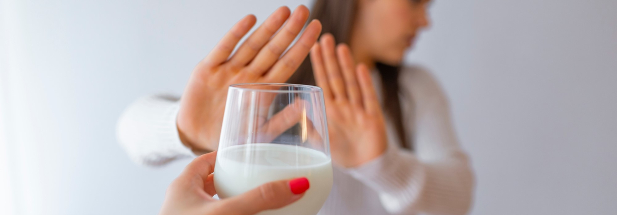 Intolerancia a la Lactosa: Una Guía sobre Causas, Síntomas y Estrategias de Vida