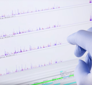 TECNOLOGÍA Y HERRAMIENTAS EN GENÉTICA: AVANCES Y APLICACIONES