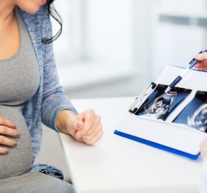 DIAGNÓSTICO GENÉTICO PRENATAL INVASIVO: CASO CLÍNICO