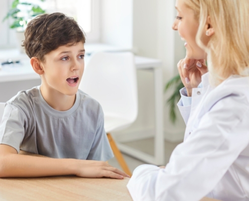 GENES IMPLICADOS EN TRASTORNOS DEL LENGUAJE Y RETRASO DEL HABLA